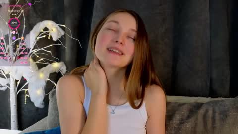 Snapshot of _green_green_ chatting on January 6, 1:20 am Milly online show from January 6, 1:20 am