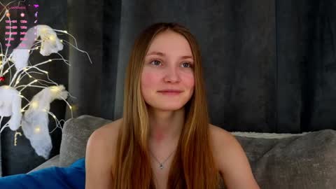 Snapshot of _green_green_ chatting on January 14, 4:36 am Milly online show from January 14, 4:36 am