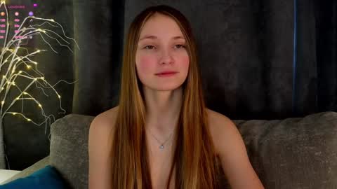 Snapshot of _green_green_ chatting on January 27, 7:14 am Milly online show from January 27, 7:14 am