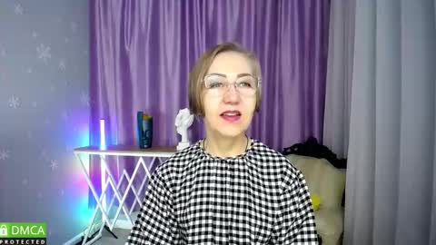 _greybunny_ online show from October 7, 10:45 am