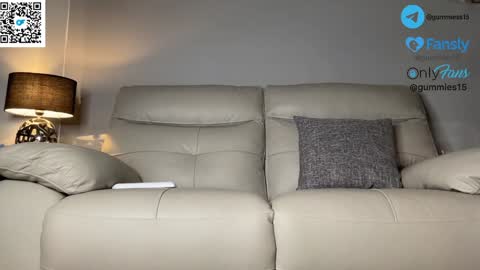 sara online show from November 27, 2:02 am