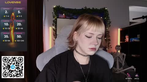 Tori online show from April 6, 8:15 am