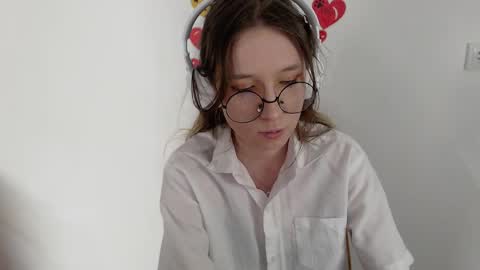 Hannaolotl online show from April 20, 11:57 am