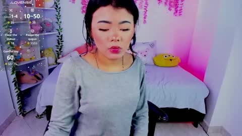 Snapshot of _hanna_sky chatting on February 28, 11:11 am Hanna Botero online show from February 28, 11:11 am