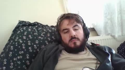 Snapshot of _hasanhz_ chatting on December 17, 11:38 am hasanhz. online show from December 17, 11:38 am