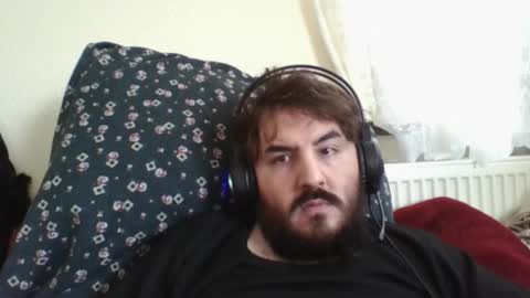 Snapshot of _hasanhz_ chatting on February 12, 9:48 am hasanhz. online show from February 12, 9:48 am