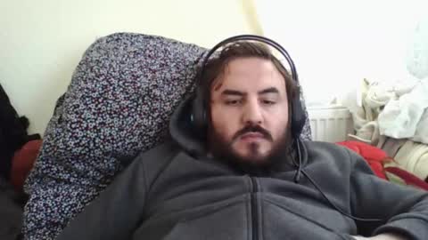 Snapshot of _hasanhz_ chatting on February 20, 10:27 am hasanhz. online show from February 20, 10:27 am