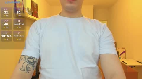 Snapshot of _hey_scarlett_ chatting on November 6, 11:00 am _hey_scarlett_ online show from November 6, 11:00 am