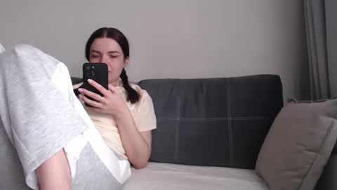 Criss4u online show from March 12, 9:26 am