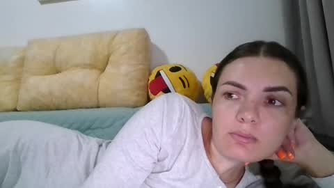 Snapshot of _hidden_frommymoom_ chatting on July 14, 5:07 pm Criss4u online show from July 14, 5:07 pm