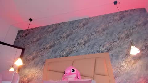 Hollywood online show from November 16, 9:04 am