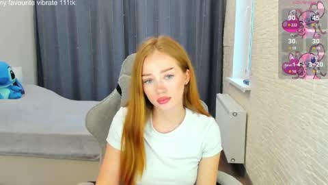 _hot_mia_1 online show from May 13, 3:42 pm