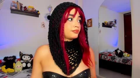 Snapshot of _hotpink chatting on January 9, 10:41 pm Jenn  online show from January 9, 10:41 pm