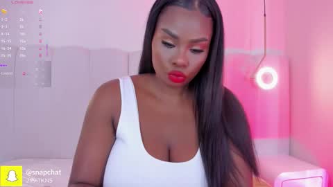Snapshot of _huge_boobs_ebony chatting on September 11, 7:58 pm Darlis online show from September 11, 7:58 pm