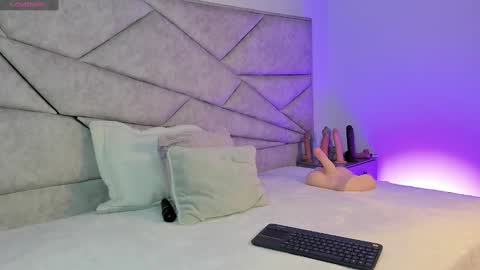 Snapshot of _im_megan chatting on September 16, 2:56 am Megan online show from September 16, 2:56 am