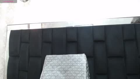 Snapshot of _isaabellaa chatting on January 10, 11:33 am Isa online show from January 10, 11:33 am