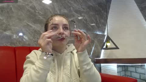 Snapshot of _isaabellaa chatting on January 18, 11:21 am Isa online show from January 18, 11:21 am