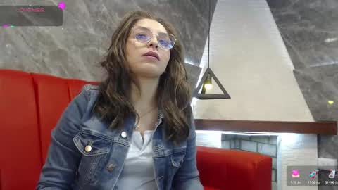 Snapshot of _isaabellaa chatting on March 3, 11:22 am Isa online show from March 3, 11:22 am