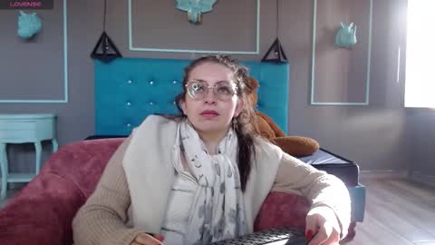 Snapshot of _isaabellaa chatting on September 25, 11:47 am Isa online show from September 25, 11:47 am