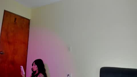 Snapshot of _isabella99_ chatting on October 23, 9:24 pm Isabella online show from October 23, 9:24 pm