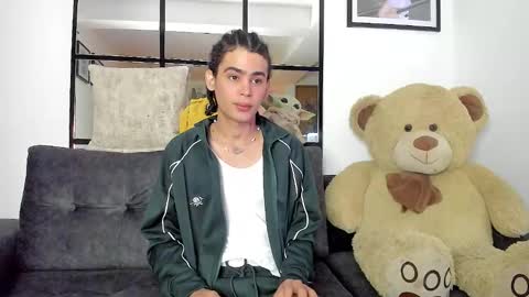 Snapshot of _jaay77 chatting on January 12, 5:33 pm Jay online show from January 12, 5:33 pm