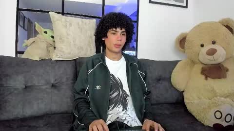 Snapshot of _jaay77 chatting on January 17, 5:19 pm Jay online show from January 17, 5:19 pm