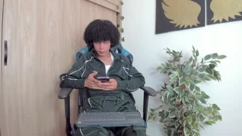 Snapshot of _jaay77 chatting on January 22, 9:54 pm Jay online show from January 22, 9:54 pm