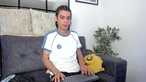 Snapshot of _jaay77 chatting on January 27, 5:58 pm Jay online show from January 27, 5:58 pm