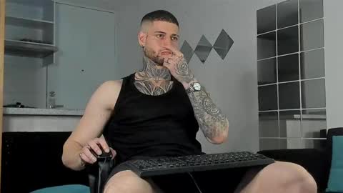 jeison online show from December 5, 11:40 pm