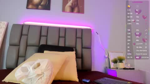 Snapshot of _jasmine_blush chatting on September 21, 12:51 pm Jasmine online show from September 21, 12:51 pm