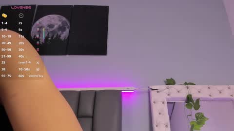 Snapshot of _jasmine_blush chatting on October 29, 1:35 pm Jasmine online show from October 29, 1:35 pm