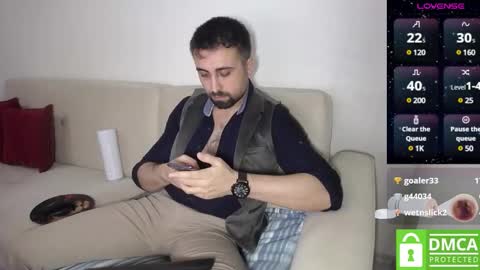 _jeem_ online show from December 10, 7:22 pm