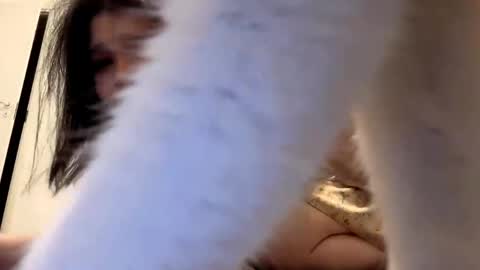 Elsa online show from April 9, 5:40 pm