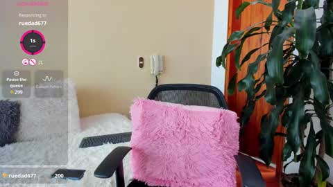 Jeniffer hot online show from December 17, 5:04 pm