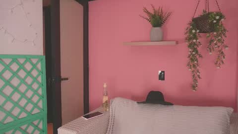 _jessica1 online show from April 15, 12:12 pm