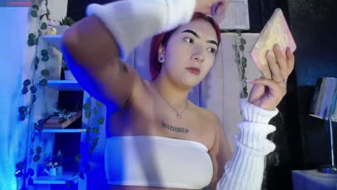 Mia online show from January 31, 1:02 pm