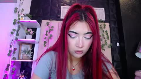 Mia online show from February 11, 4:56 pm