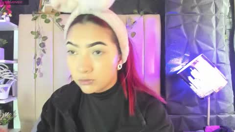 Mia online show from January 16, 2:32 pm