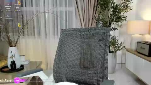 _joliie_ online show from March 19, 4:44 pm