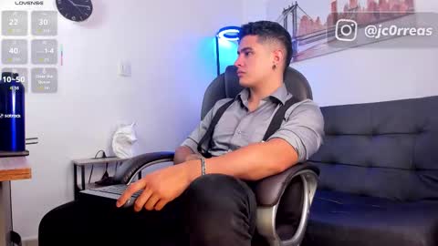 _juanes__ online show from November 18, 9:30 pm