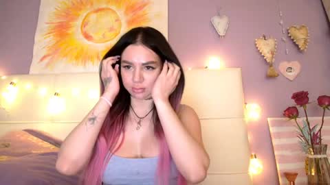 Snapshot of _juliaa22 chatting on May 18, 11:27 am lil J online show from May 18, 11:27 am