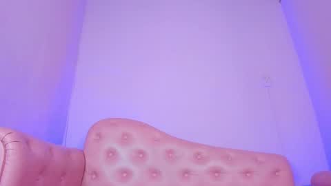 _julisweet_ online show from October 19, 12:50 pm