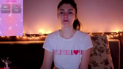 _just_a_simple_girl online show from February 20, 3:14 am