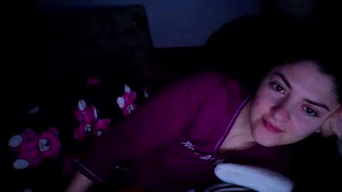 Snapshot of _just_a_simple_girl chatting on May 19, 2:18 am _just_a_simple_girl online show from May 19, 2:18 am