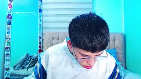 mod online show from February 23, 4:43 am