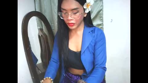 _karie_ online show from October 14, 1:34 pm