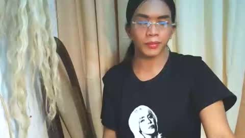 _karie_ online show from October 28, 1:47 pm