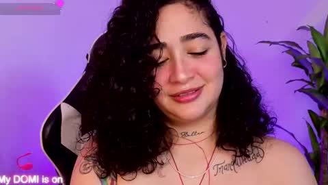 Snapshot of _kat_1 chatting on October 2, 8:05 pm online show from October 2, 8:05 pm