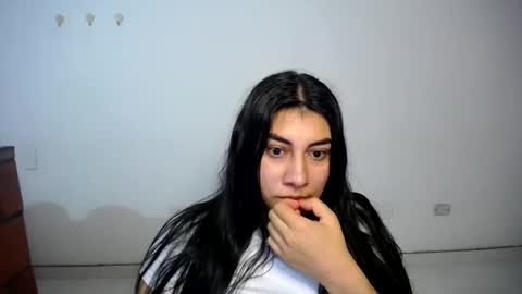 kateryn online show from April 3, 11:03 pm