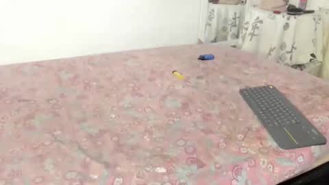 _katty_evans_ online show from March 14, 4:56 pm